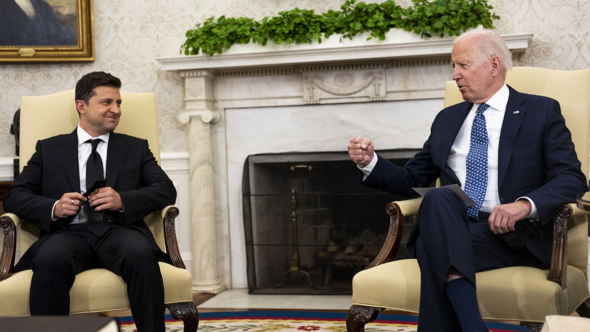 President Joe Biden and Ukraine President Volodymyr Zelenskyy meet in the Oval Office of the White House in Washington, Sept. 1, 2021. (Doug Mills/The New York Times/Bloomberg via Getty Images)