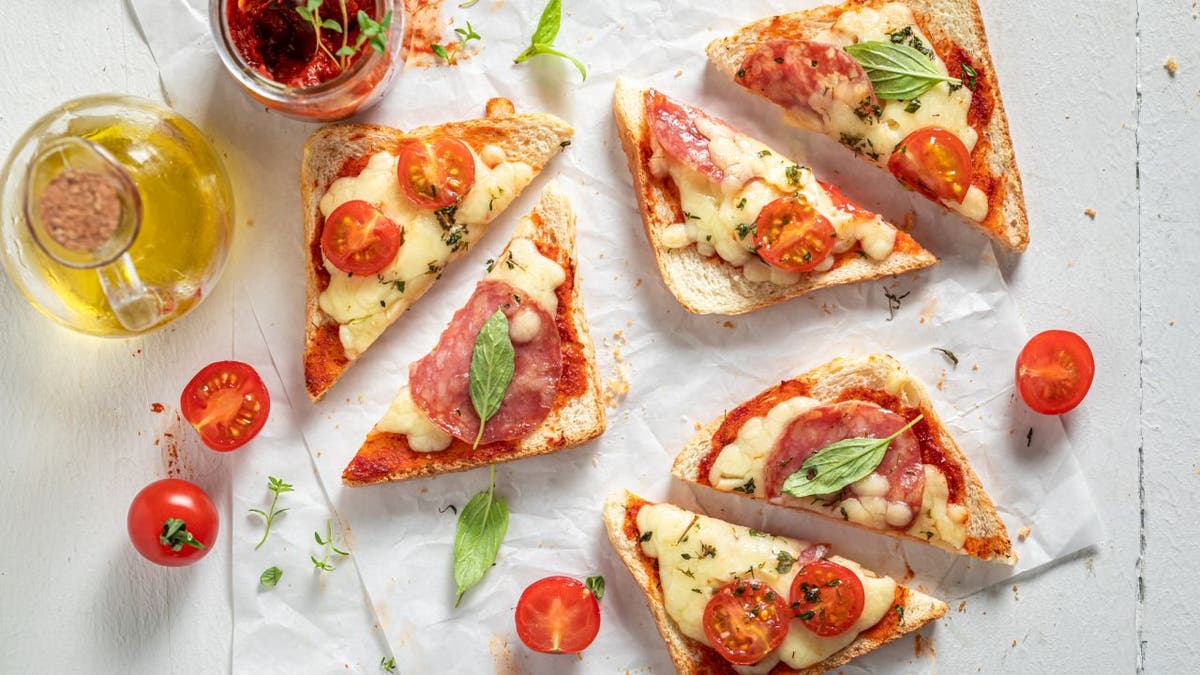 Pizza toast