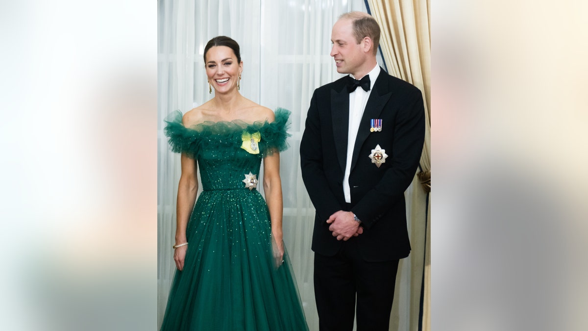 Catherine, Duchess of Cambridge stunned in an emerald green dress for the occasion.