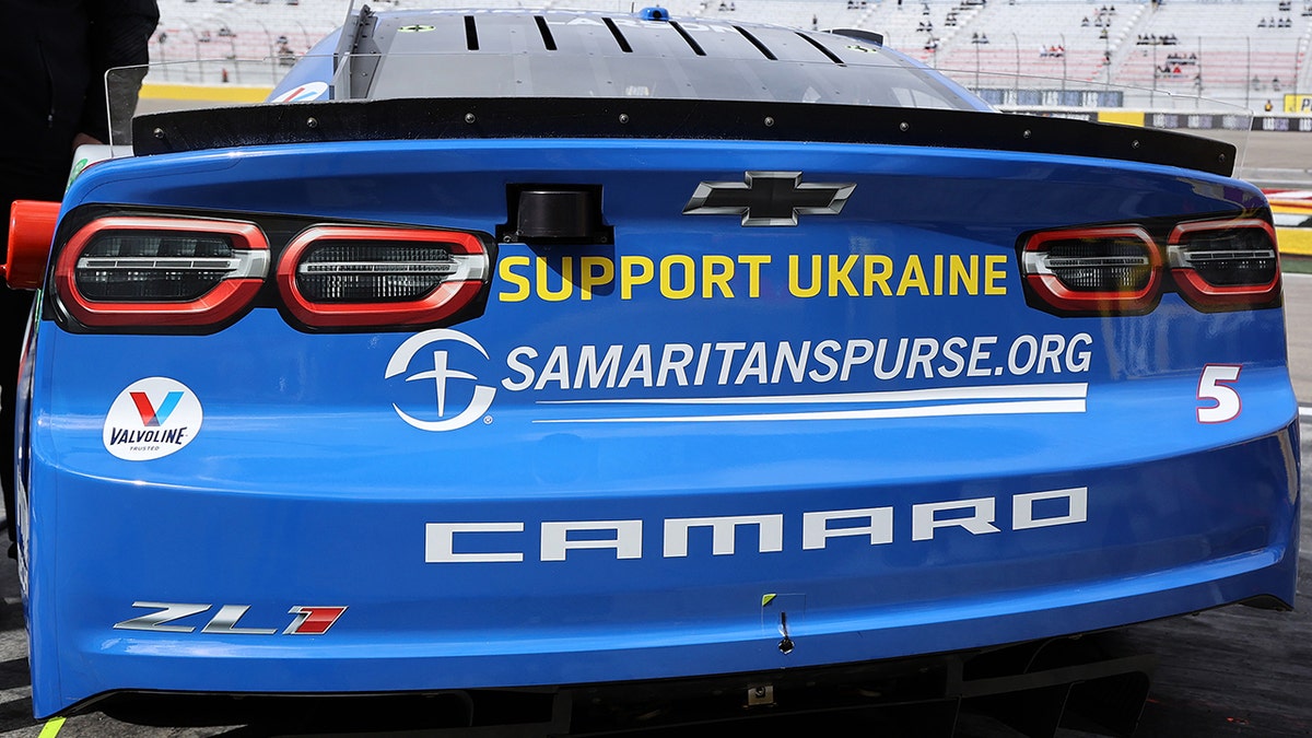Kyle Larson's Hendrick Motorsports Chevrolet carried "SUPPORT UKRAINE" messaging during NASCAR's Las Vegas race.