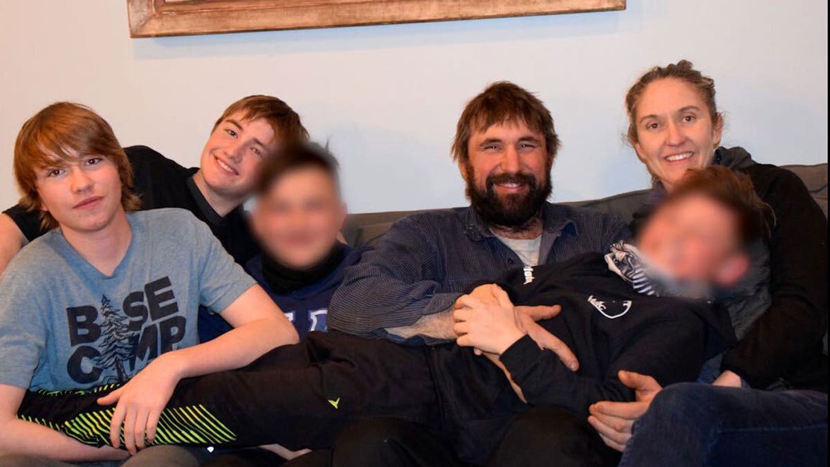 Jennifer Ruff family hoping to adopt Ukrainian children