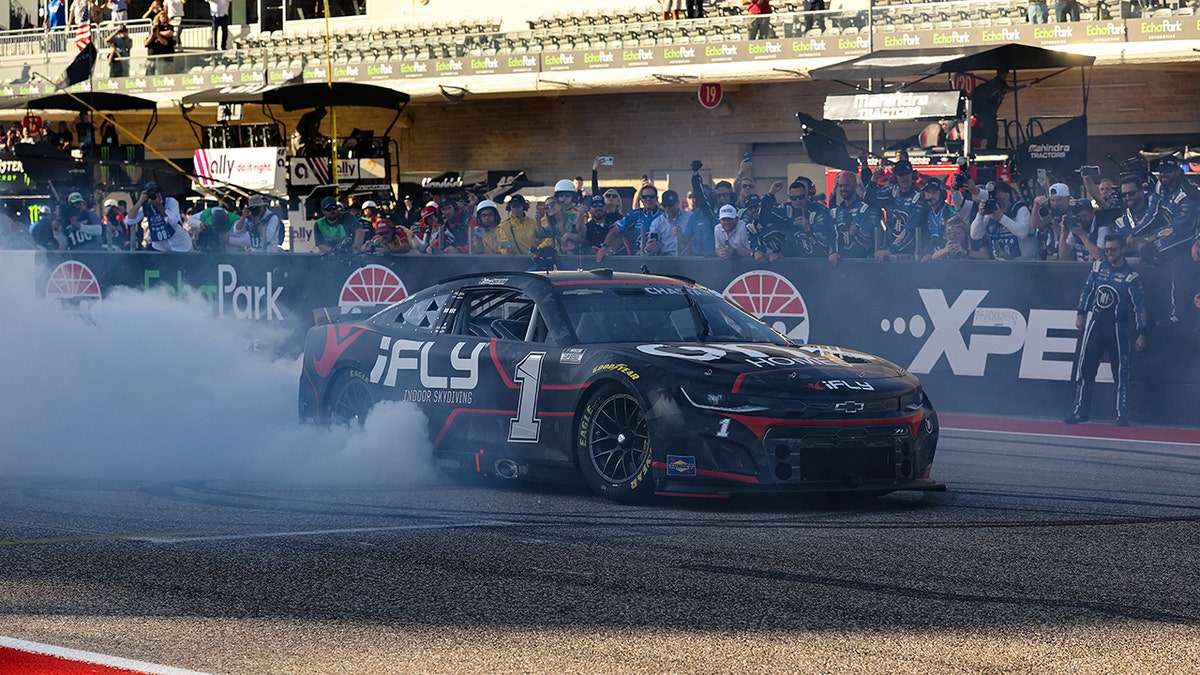 Ross Chastain's Trackhouse Racing Chevrolet had a largely exposed wiper blade.