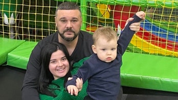 Ukrainian American recalls son's 'scary' phone call during Russia invasion: 'Mom, they started bombing'