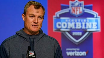 Jimmy Garoppolo's shoulder surgery could complicate 49ers plans