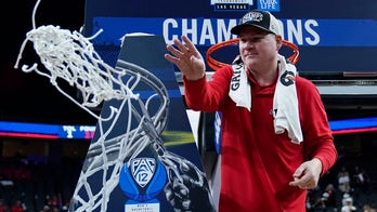 Arizona's Tommy Lloyd pulling all the right strings in first year