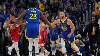 Step Curry dazzles for 47 points on 34th birthday, Warriors win