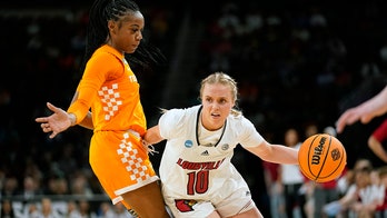 March Madness 2022: Van Lith, Engstler lead Louisville past Lady Vols, 76-64