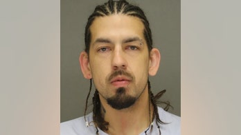 Inmate at large after escaping custody at Chicago O'Hare International Airport, authorities say