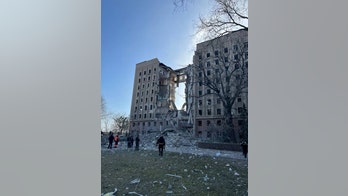 Russian forces bombed Ukrainian administration building, 8 civilians missing