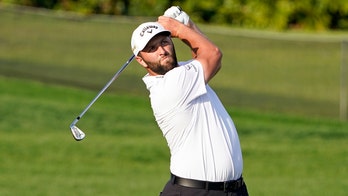 Jon Rahm surprisingly leaves one-foot putt short