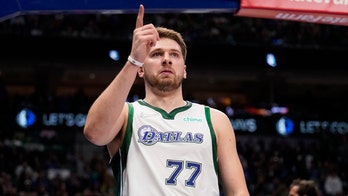 Luka Doncic scores 41 points, Mavericks beat Warriors again