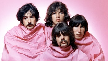 Amid Ukraine invasion, Pink Floyd, David Gilmour remove music from streaming platforms in Russia and Belarus