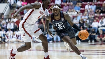 Texas A&M tops No. 25 Alabama behind Quenton Jackson, Tyrece Radford