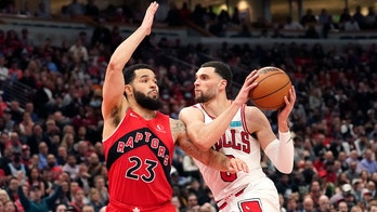 DeMar DeRozan, Zach LaVine propel Bulls to win over Raptors