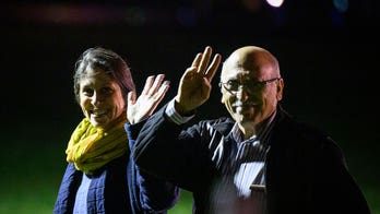 Iran releases 2 British citizens after striking deal