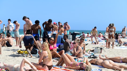 Fort Lauderdale spring breakers having fun in the sun as Miami Beach guests simmer over curfew