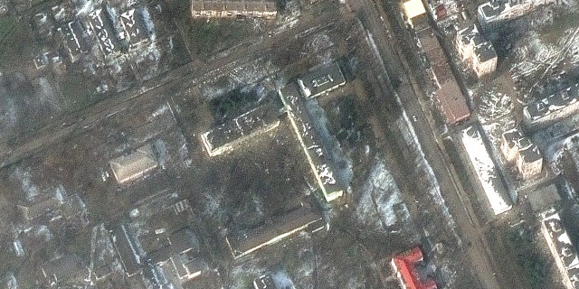 Before / after views of Mariupol hospital and airstrike damage (Location: 47,096, 37,533)