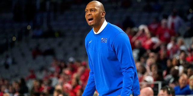Memphis head coach Penny Hardaway shouts from the sidelines during the first half of an NCAA college basketball game against Houston in the American Athletic Conference Tournament Championship on March 13, 2022 in Fort Worth, Texas.