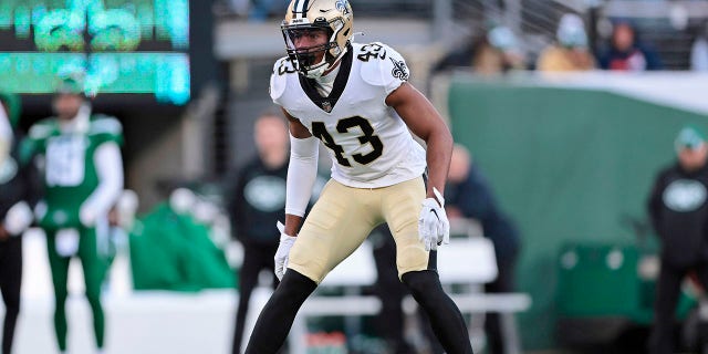New Orleans Saints free safety Marcus Williams (43) defends during an NFL football game against the New York Jets, Sunday, Dec. 12, 2021, in East Rutherford, N.J. The Baltimore Ravens agreed to a five-year deal with safety Marcus Williams, bolstering a secondary that was decimated by injuries last season as the team finished last in the NFL against the pass. Wednesday, March 16, 2022 was the first day teams could officially announce deals with newly acquired free agents.