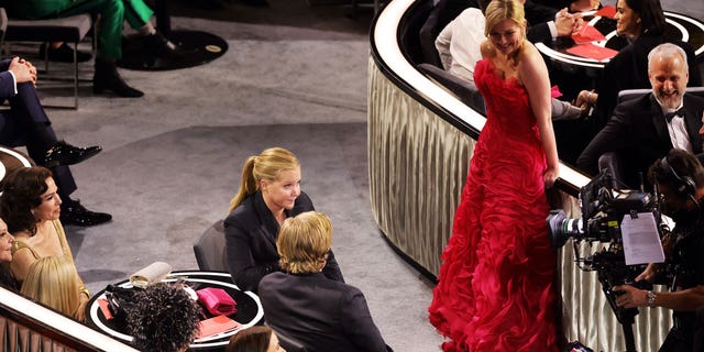 Amy Schumer confirmou que Kirsten Dunst estava na piada do Oscar que deixou os espectadores insatisfeitos.