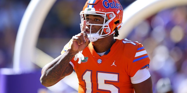 Anthony Richardson #15 of the Florida Gators reacts against the LSU Tigers during a game at Tiger Stadium on October 16, 2021 in Baton Rouge, 路易斯安那州.