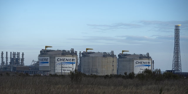 2021년 2월 19일 텍사스주 포틀랜드의 코퍼스 크리스티 베이에 있는 Cheniere Energy Inc의 액화 시설.