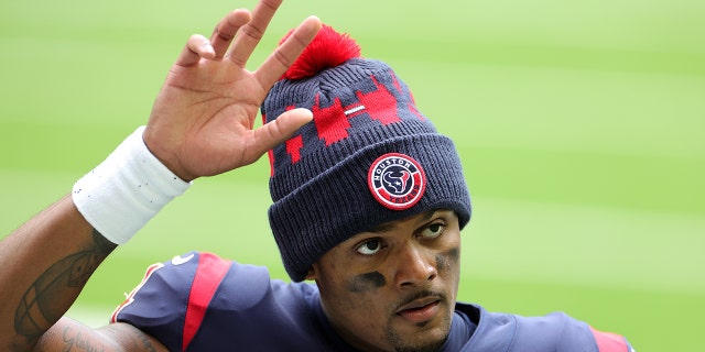 Quarterback Deshaun Watson #4 of the Houston Texans walks off the field after a 37-31 loss to the Cincinnati Bengals at NRG Stadium on December 27, 2020 in Houston, Texas.