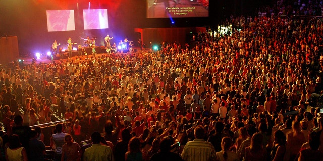 (AUSTRALIA OUT) The Panetshakers meeting at Hillsong Church, 7 January 2005. SMH Picture by DALLAS KILPONEN