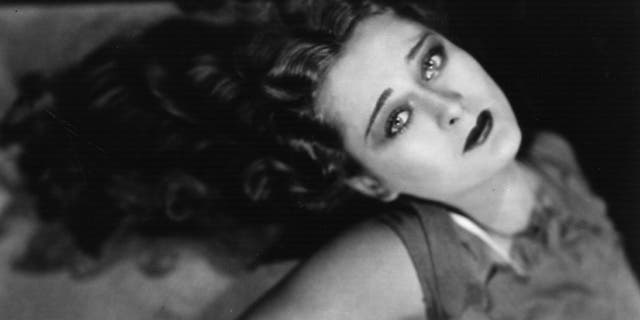 Dolores Costello died in 1979