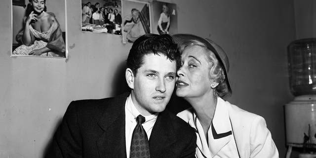 Dolores Costello with her son, John Barrymore Jr., Drew Barrymore's father