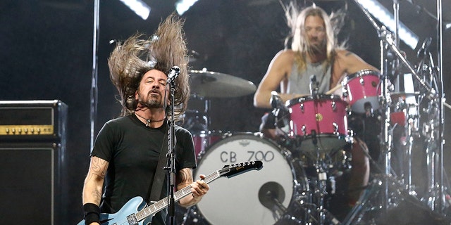 Dave Grohl and Taylor Hawkins of Foo Fighters perform during day one of Lollapalooza Chile 2022 at Parque Bicentenario Cerrillos on March 18, 2022 in Santiago, Chile.