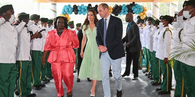 Prince William, Duke of Cambridge and Catherine, Duchess of Cambridge arrive for a visit of Sybil Strachan Primary School on March 25, 2022, in Nassau, Bahamas. 
