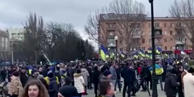 Ukrainians rally against Russian invasion and shout 'Kherson is Ukraine'