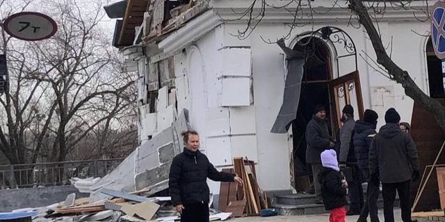 Svyatogorsk Lavra v Doněcké oblasti poté, co byl zaměřen 