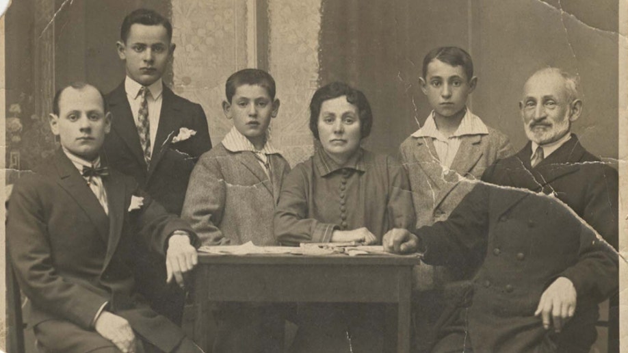Jacobs' grandfather Jack (second from right) with his parents and three of his seven siblings in Lodz, Poland, circa 1920. (Credit: Matt Jacobs)