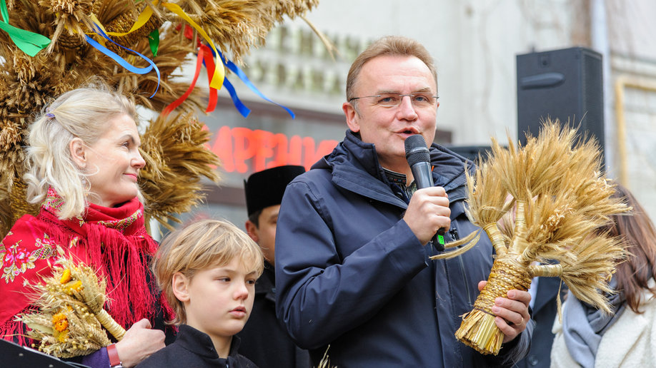 Liviv mayor Andrii Sadoyvi wheat Ukraine