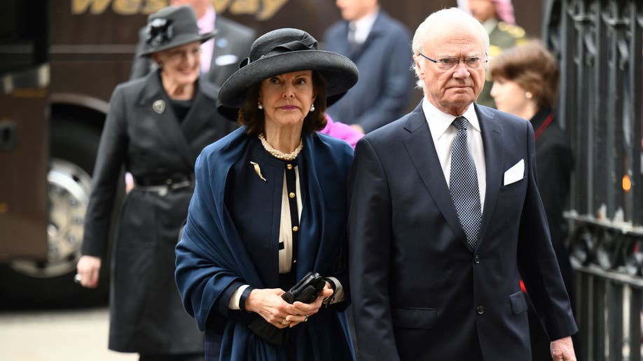 Sweden's Queen Silvia (C) and Sweden's King Carl XVI
