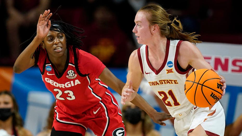 March Madness 2022: Iowa State rolls into Sweet 16 with win over Georgia