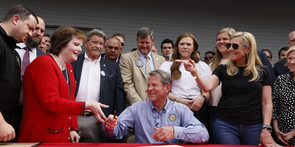 Georgia Gov. signs major constitutional carry bill into law - Vimarsana News