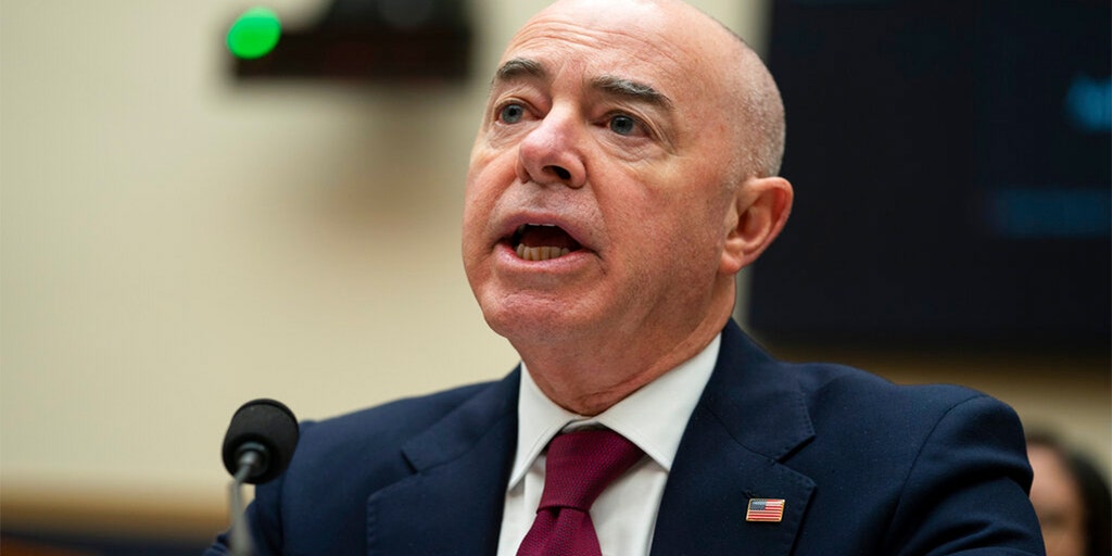 680f6108-Mayorkas.jpg?ve=1&tl=1