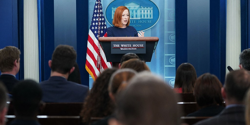Biden administration giving cell phones to illegal immigrants - Vimarsana News