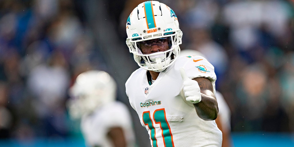 Dolphins receiving calls about potential trade for WR DeVante Parker