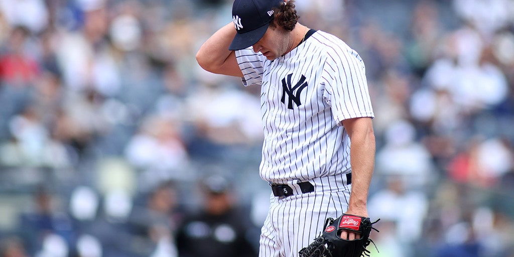 Yankees' Gerrit Cole not happy with Opening Day delay for Billy Crystal's  first pitch