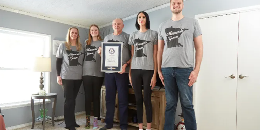 Minnesota family named tallest in the world with one member standing over 7 feet - Vimarsana News
