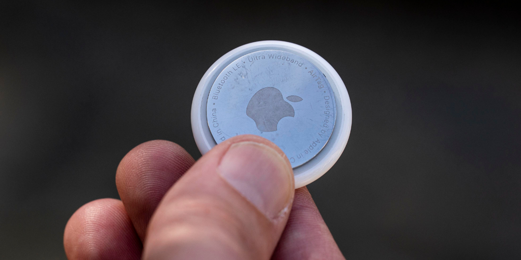 Apple AirTag stalking and tracking by criminals is a problem: here's how to stop it - Vimarsana News