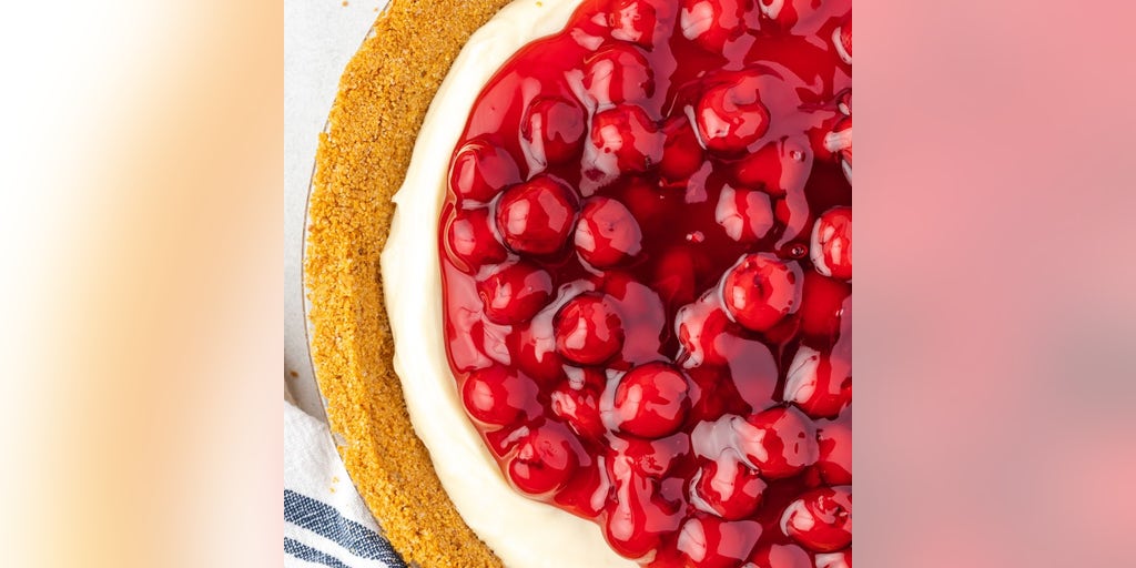 No-bake cherry cheesecake pie for National Cherry Cheesecake Day: Recipe - Vimarsana News