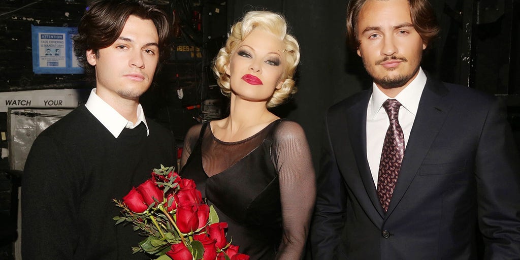Pamela Anderson received support from her sons during her Broadway debut - Vimarsana News