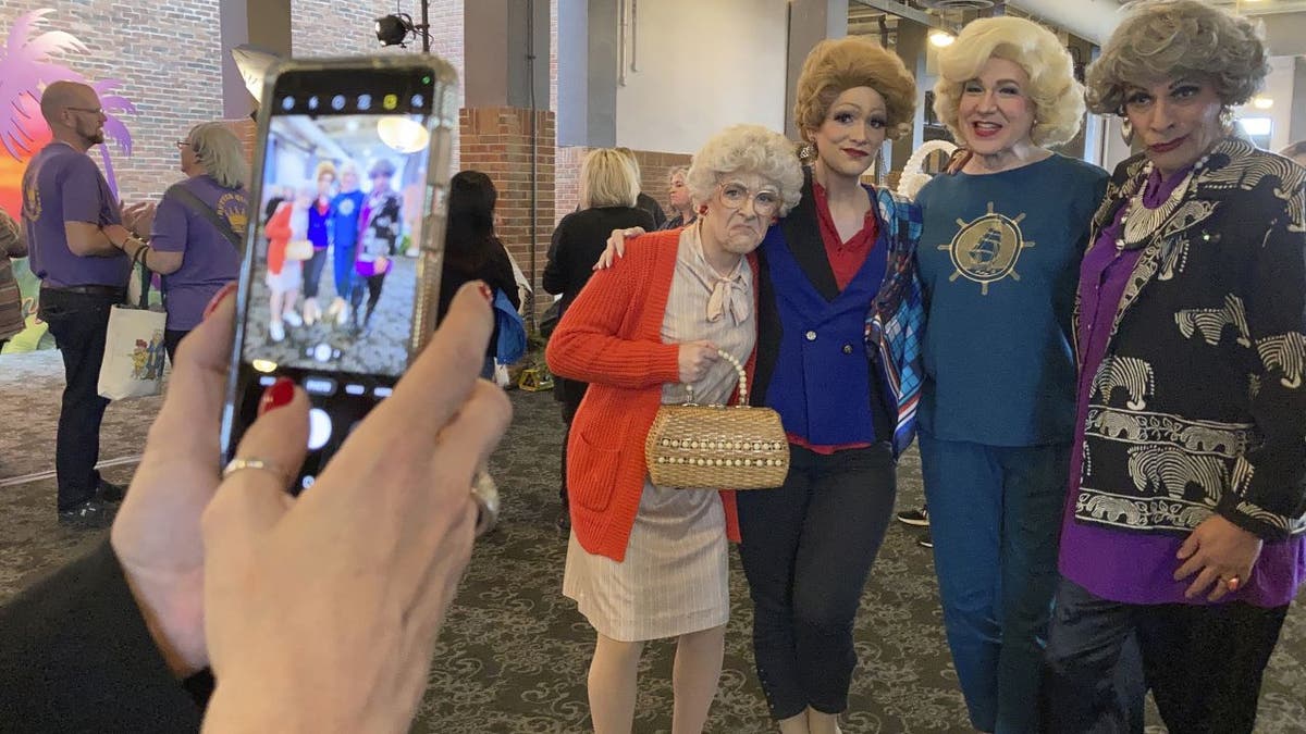 'Golden Girls' convention in Chicago