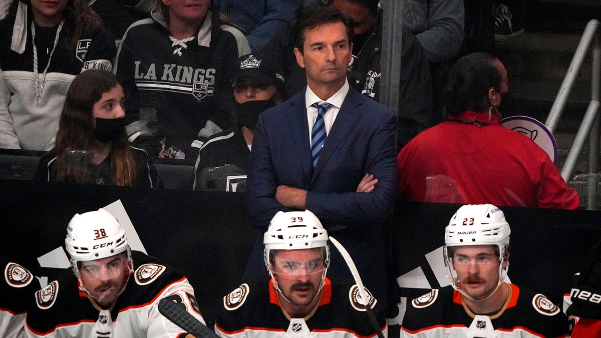 Los Angeles, CA - November 30: Head coach Dallas Eakins of the Anaheim Ducks looks on against the Los Angeles Kings during the first period of a NHL hockey game at Staples Center in Los Angeles on Tuesday, November 30, 2021.