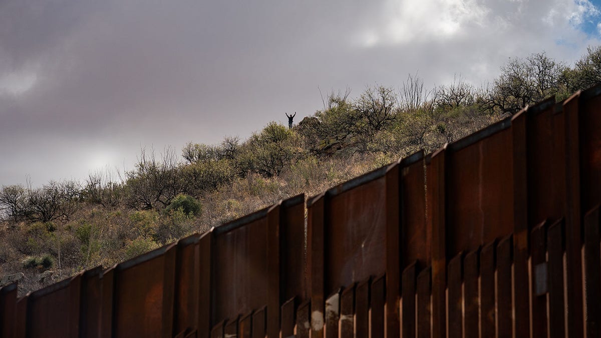 US Mexico border